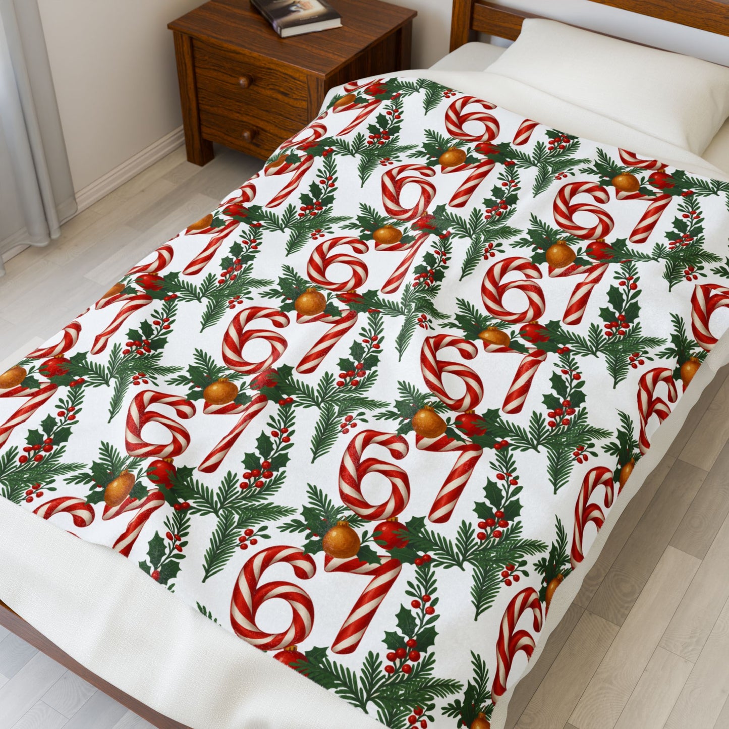 67 Christmas Candy Cane Velveteen Plush Blanket – Holiday  Cozy Throw